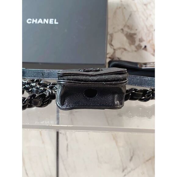 Chanel Women Pre-Loved Bag Very Good Condition - Picture 4 of 9